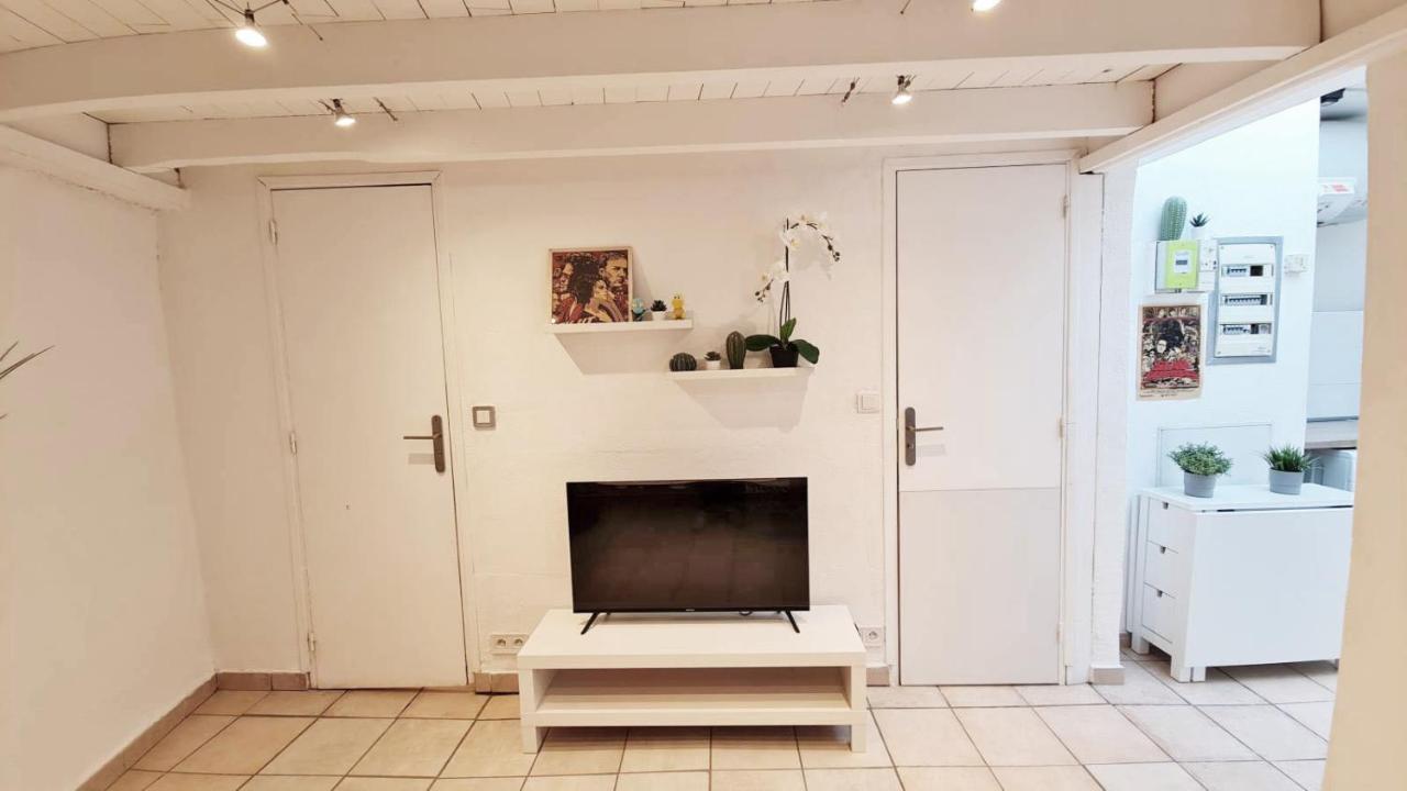 Gregbnb - T2 Climatise Mezzanine - Atypique - Centre Ancien 土伦 外观 照片