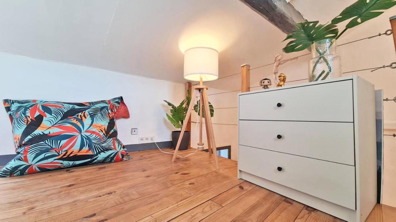 Gregbnb - T2 Climatise Mezzanine - Atypique - Centre Ancien 土伦 外观 照片