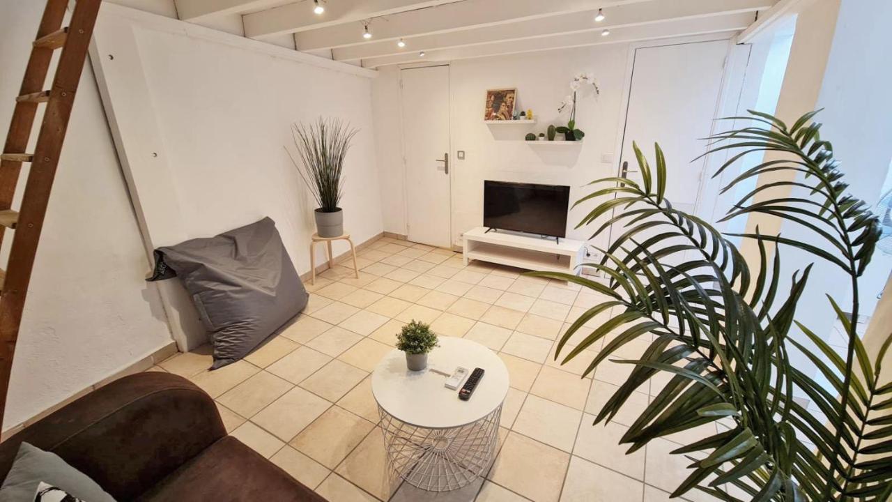 Gregbnb - T2 Climatise Mezzanine - Atypique - Centre Ancien 土伦 外观 照片