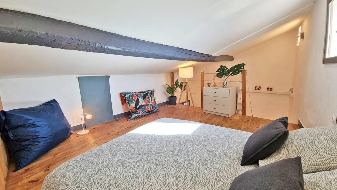 Gregbnb - T2 Climatise Mezzanine - Atypique - Centre Ancien 土伦 外观 照片